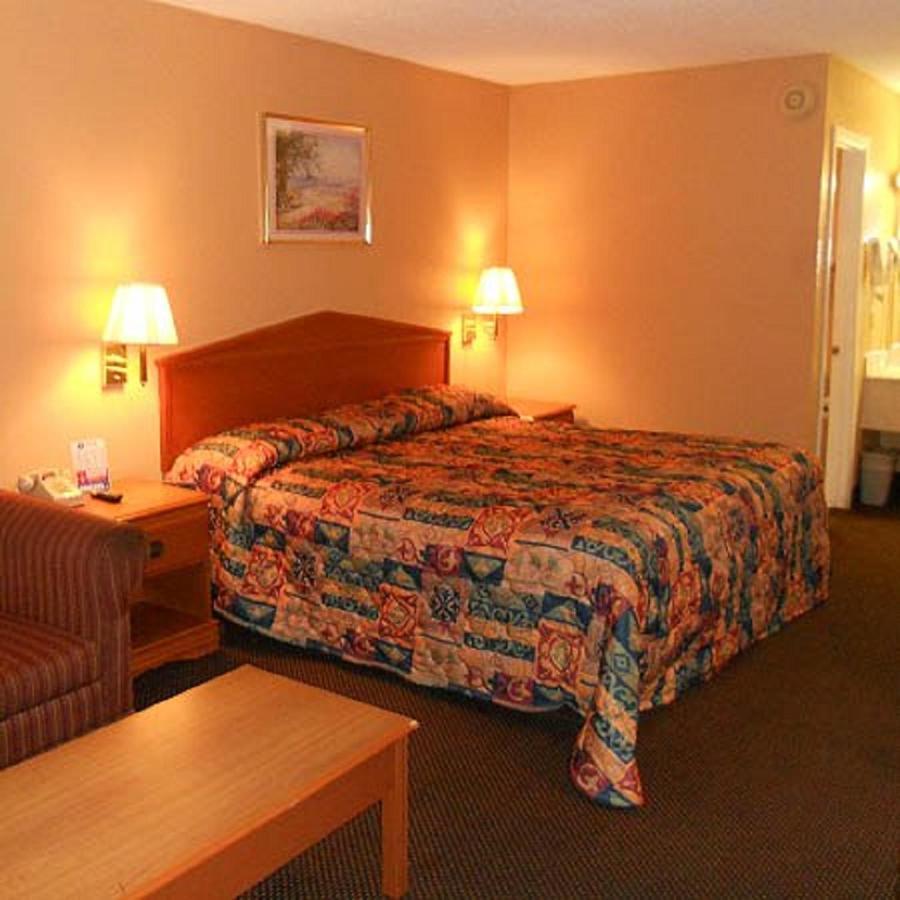Relax Inn Гренада Экстерьер фото